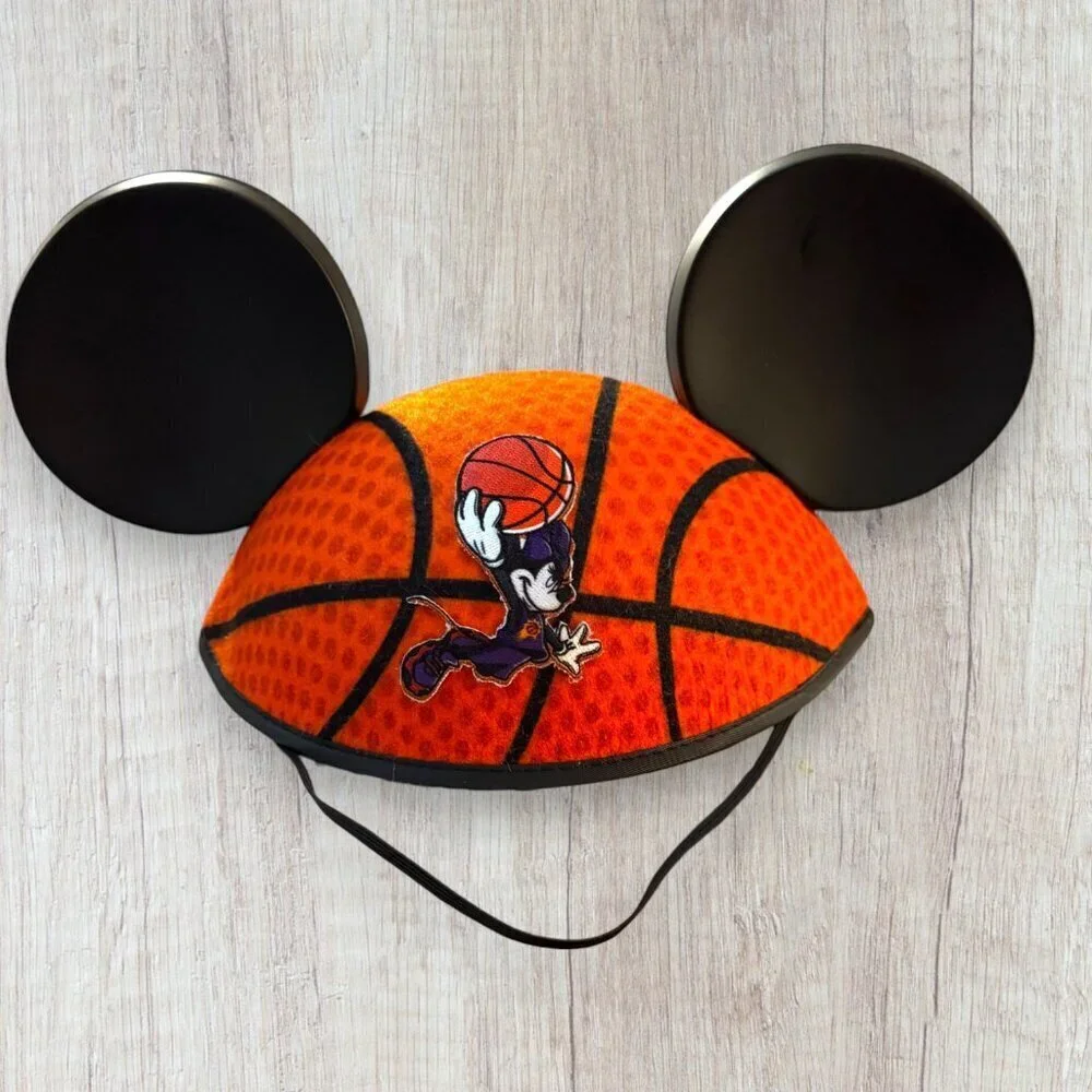 Disney NBA Experience Basketball Mickey Ears Retired Park Exclusive Slam Dunk
